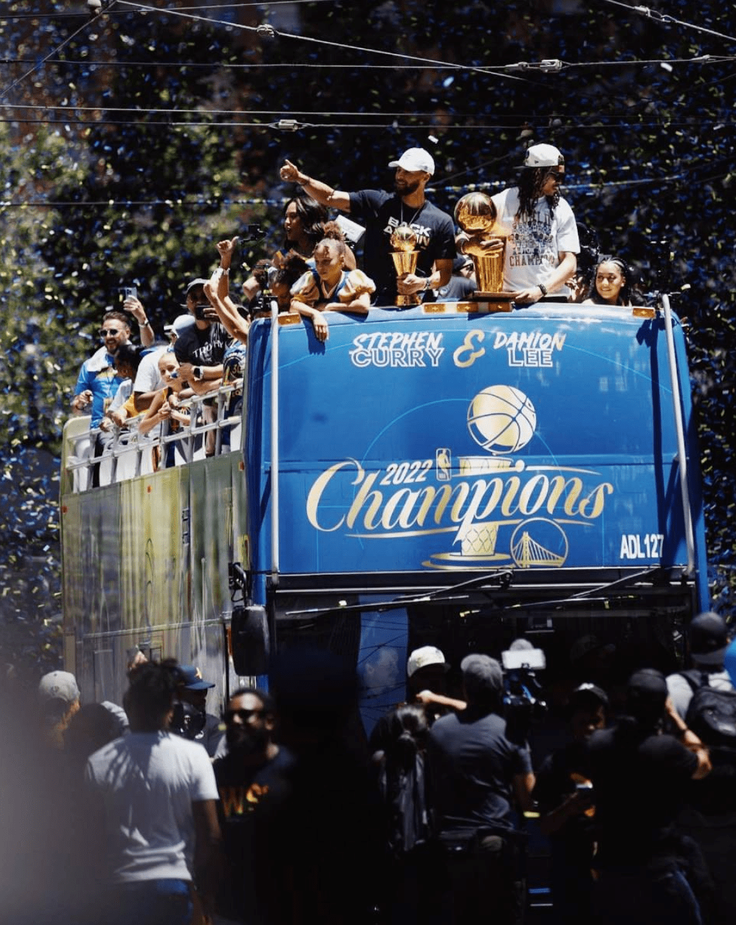 NBA总冠军游行nba总冠军叫什么名字